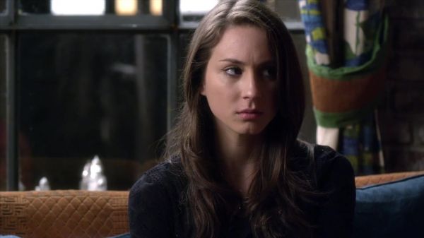 PLL_S04E04_720p_JACK_Up_DownloadSeriesHere_0393.jpg