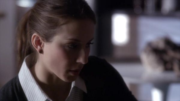 PLL_S04E04_720p_JACK_Up_DownloadSeriesHere_0893.jpg