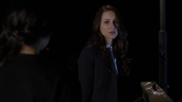 PLL_S04E04_720p_JACK_Up_DownloadSeriesHere_2397.jpg