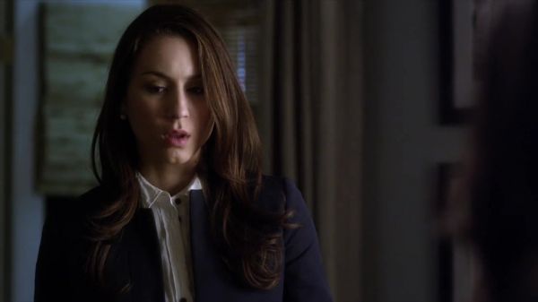 PLL_S04E04_720p_JACK_Up_DownloadSeriesHere_2539.jpg