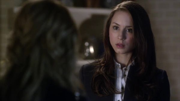 PLL_S04E04_720p_JACK_Up_DownloadSeriesHere_2574.jpg