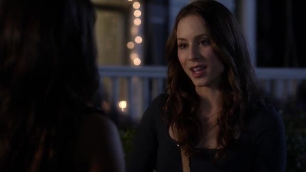 PLL_S04E05_720p_JACK_Up_DownloadSeriesHere_1760.jpg