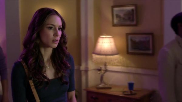 PLL_S04E05_720p_JACK_Up_DownloadSeriesHere_1991.jpg