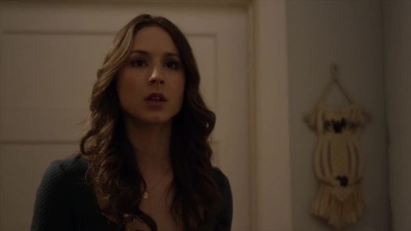 PLL_S04E05_720p_JACK_Up_DownloadSeriesHere_2111.jpg
