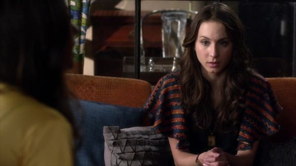 PLL_S04E06_720p_JACK_Up_DownloadSeriesHere_0483.jpg