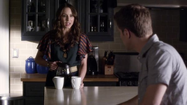PLL_S04E06_720p_JACK_Up_DownloadSeriesHere_0831.jpg