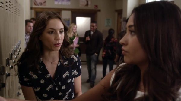 PLL_S04E06_720p_JACK_Up_DownloadSeriesHere_1295.jpg