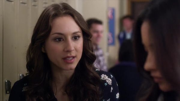 PLL_S04E06_720p_JACK_Up_DownloadSeriesHere_1307.jpg