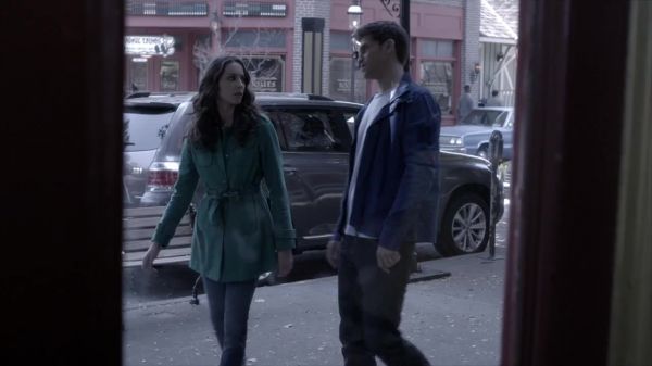 PLL_S04E06_720p_JACK_Up_DownloadSeriesHere_1794.jpg