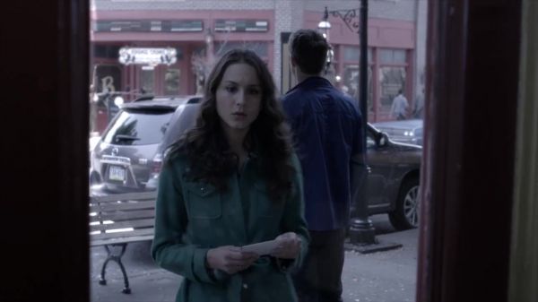 PLL_S04E06_720p_JACK_Up_DownloadSeriesHere_1805.jpg