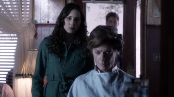 PLL_S04E06_720p_JACK_Up_DownloadSeriesHere_1818.jpg