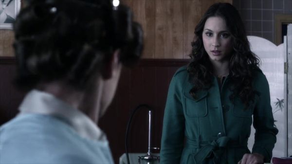 PLL_S04E06_720p_JACK_Up_DownloadSeriesHere_1834.jpg