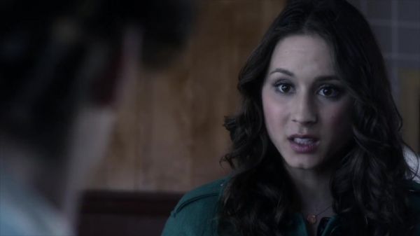 PLL_S04E06_720p_JACK_Up_DownloadSeriesHere_1843.jpg