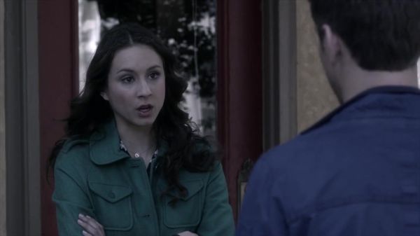 PLL_S04E06_720p_JACK_Up_DownloadSeriesHere_2103.jpg