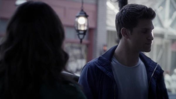 PLL_S04E06_720p_JACK_Up_DownloadSeriesHere_2108.jpg