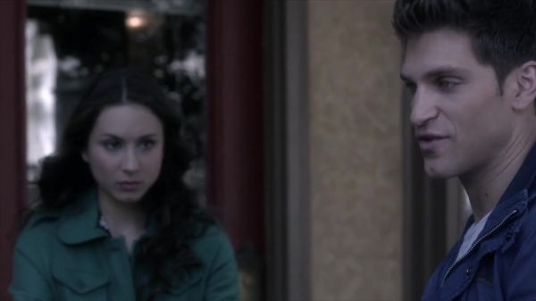 PLL_S04E06_720p_JACK_Up_DownloadSeriesHere_2111.jpg