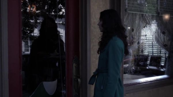 PLL_S04E06_720p_JACK_Up_DownloadSeriesHere_2128.jpg