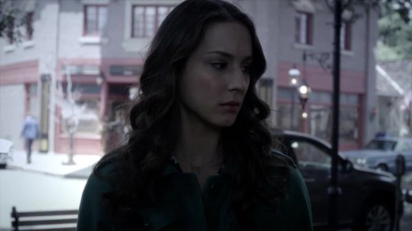PLL_S04E06_720p_JACK_Up_DownloadSeriesHere_2130.jpg