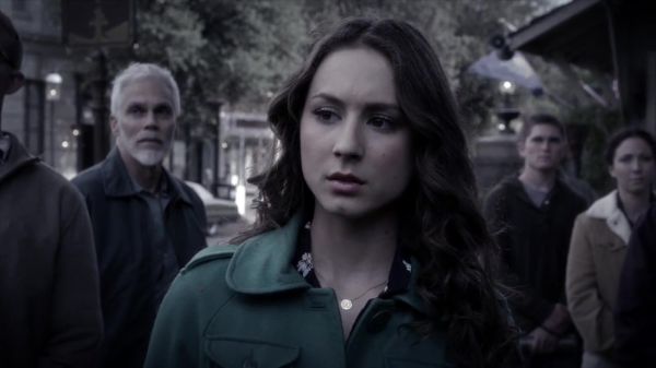 PLL_S04E06_720p_JACK_Up_DownloadSeriesHere_2195.jpg