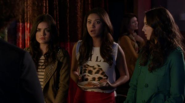 PLL_S04E06_720p_JACK_Up_DownloadSeriesHere_2343.jpg
