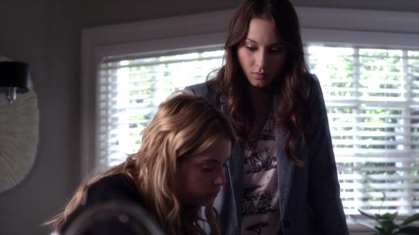 PLL_S04E07_720p_JACK_Up_DownloadSeriesHere_1117.jpg