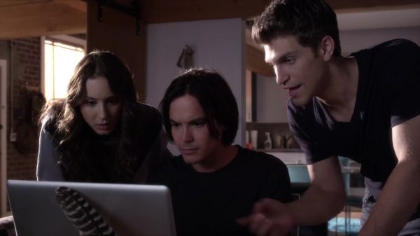 PLL_S04E07_720p_JACK_Up_DownloadSeriesHere_2039.jpg