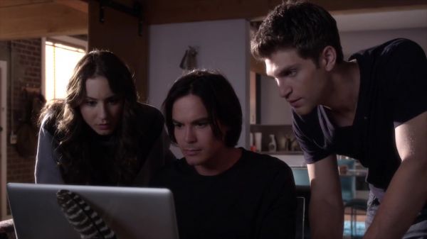 PLL_S04E07_720p_JACK_Up_DownloadSeriesHere_2041.jpg