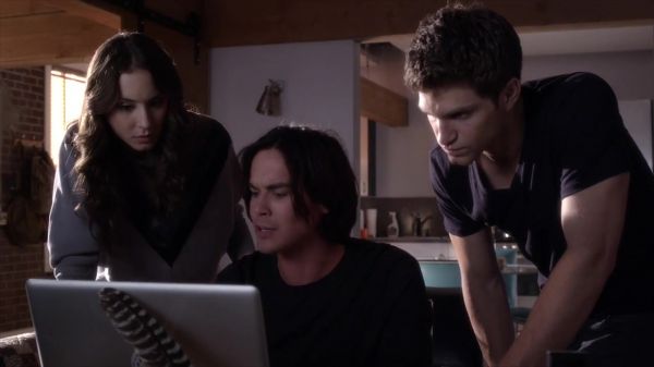 PLL_S04E07_720p_JACK_Up_DownloadSeriesHere_2051.jpg