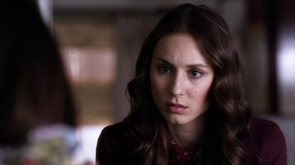 PLL_S04E08_720p_JACK_Up_DownloadSeriesHere_0173.jpg