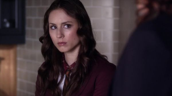 PLL_S04E08_720p_JACK_Up_DownloadSeriesHere_0254.jpg