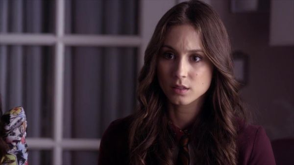 PLL_S04E08_720p_JACK_Up_DownloadSeriesHere_0326.jpg