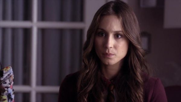 PLL_S04E08_720p_JACK_Up_DownloadSeriesHere_0327.jpg