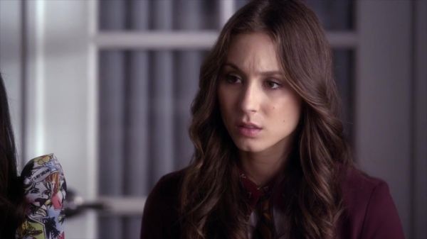 PLL_S04E08_720p_JACK_Up_DownloadSeriesHere_0339.jpg