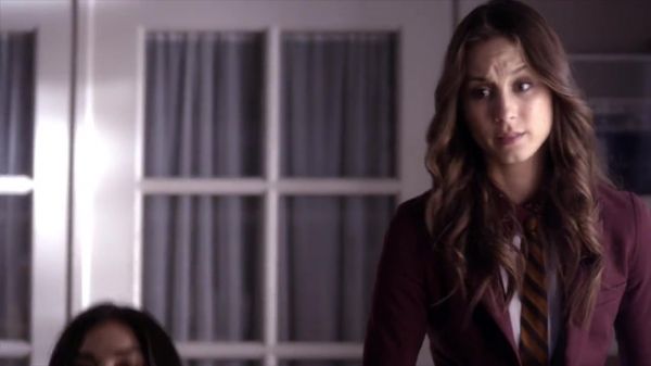 PLL_S04E08_720p_JACK_Up_DownloadSeriesHere_0358.jpg