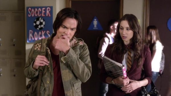 PLL_S04E08_720p_JACK_Up_DownloadSeriesHere_0550.jpg