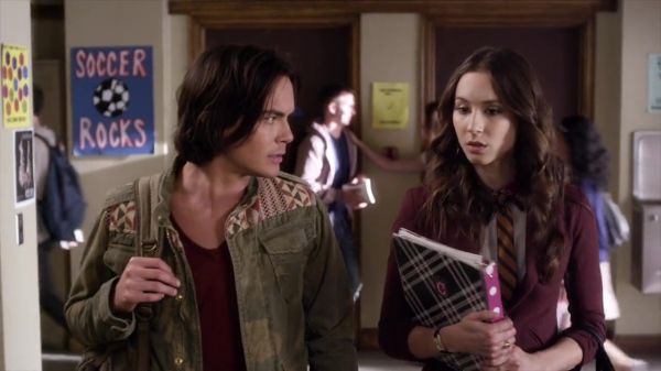 PLL_S04E08_720p_JACK_Up_DownloadSeriesHere_0552.jpg