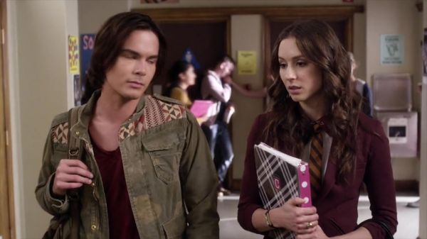 PLL_S04E08_720p_JACK_Up_DownloadSeriesHere_0554.jpg