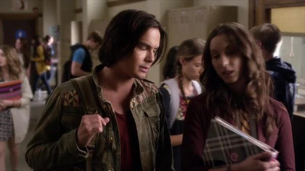 PLL_S04E08_720p_JACK_Up_DownloadSeriesHere_0564.jpg
