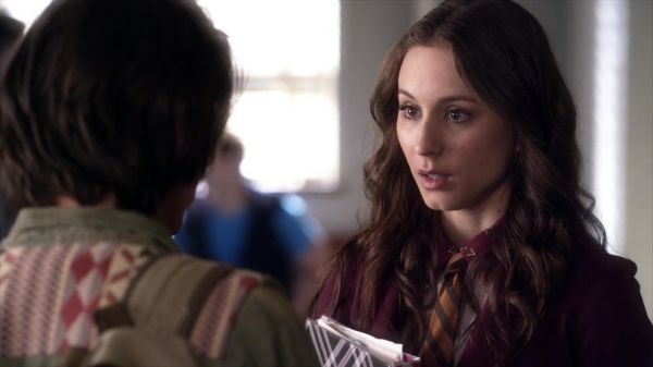 PLL_S04E08_720p_JACK_Up_DownloadSeriesHere_0575.jpg