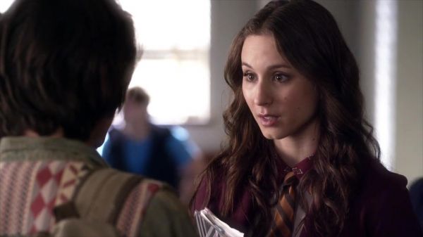 PLL_S04E08_720p_JACK_Up_DownloadSeriesHere_0581.jpg