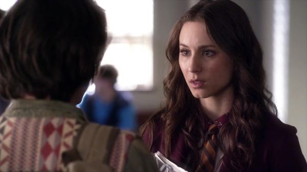 PLL_S04E08_720p_JACK_Up_DownloadSeriesHere_0596.jpg