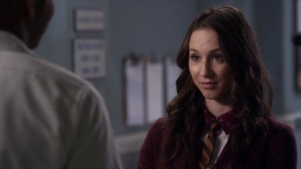 PLL_S04E08_720p_JACK_Up_DownloadSeriesHere_1095.jpg