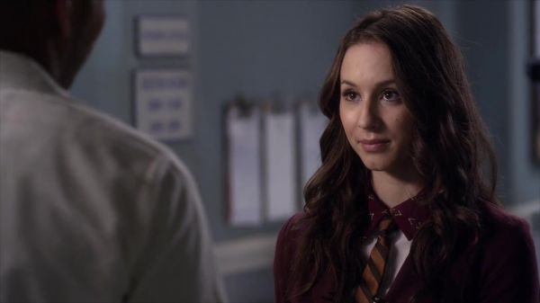 PLL_S04E08_720p_JACK_Up_DownloadSeriesHere_1103.jpg