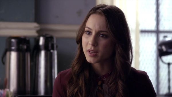 PLL_S04E08_720p_JACK_Up_DownloadSeriesHere_1147.jpg