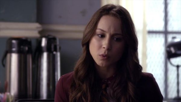 PLL_S04E08_720p_JACK_Up_DownloadSeriesHere_1148.jpg