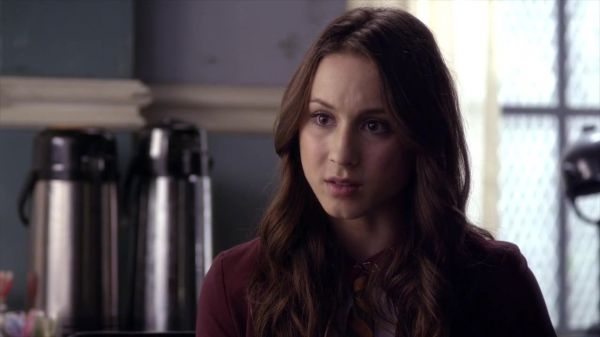 PLL_S04E08_720p_JACK_Up_DownloadSeriesHere_1171.jpg