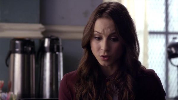 PLL_S04E08_720p_JACK_Up_DownloadSeriesHere_1172.jpg
