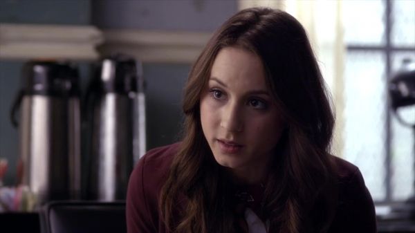 PLL_S04E08_720p_JACK_Up_DownloadSeriesHere_1192.jpg