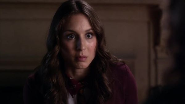 PLL_S04E08_720p_JACK_Up_DownloadSeriesHere_2476.jpg