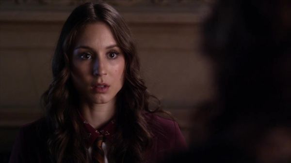 PLL_S04E08_720p_JACK_Up_DownloadSeriesHere_2519.jpg